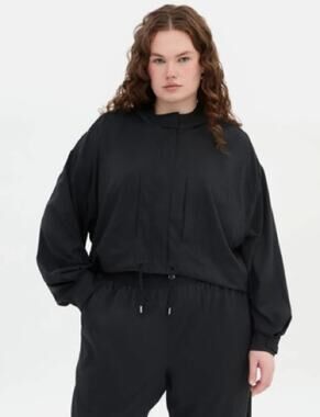 NWT Girlfriend Collective Black Heidi Windbreaker Crop Hooded Jacket Medium